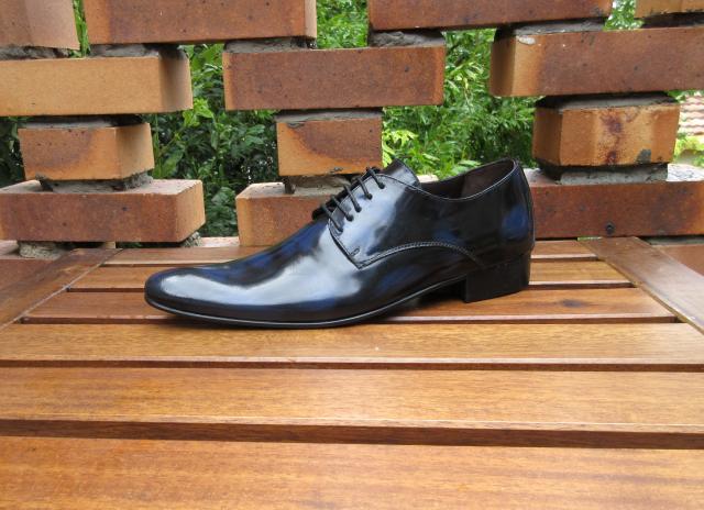 RHODE ISLAND BLUE BLACK 
